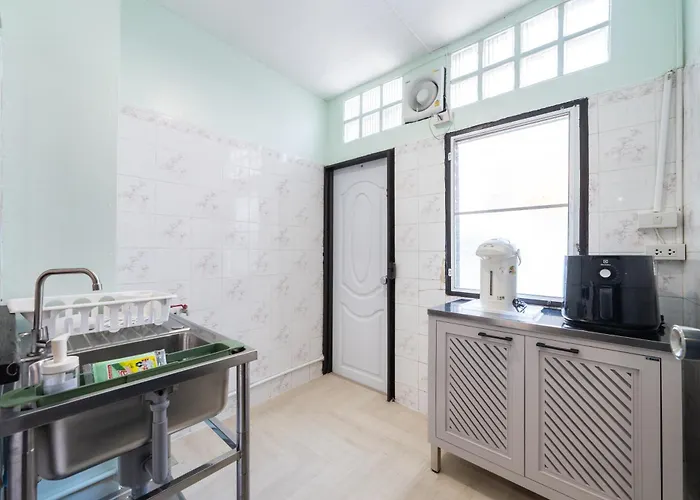 Pukkie House 149 Near Mrt Bts Ladprao 度假居 曼谷